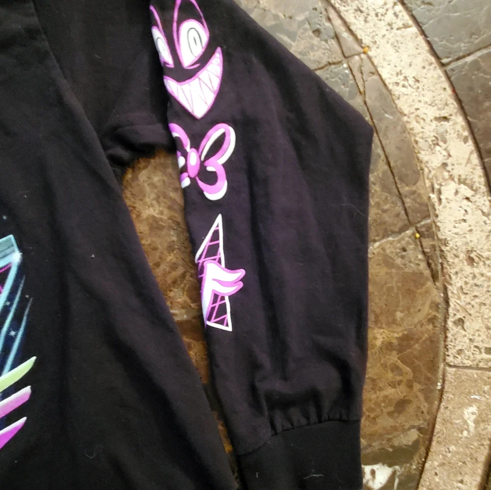 Gildan Just Smile Black Graphic long sleeve T Shirt With Bright Colors M NWOT - Picture 5 of 7